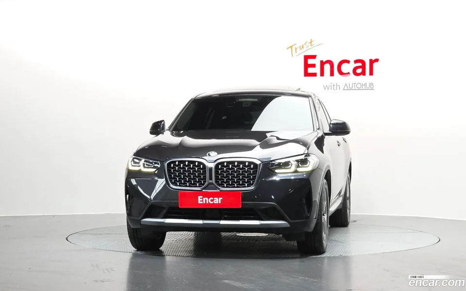 BMW X4 xDrive20i xLine 2022 — thumbnail 3