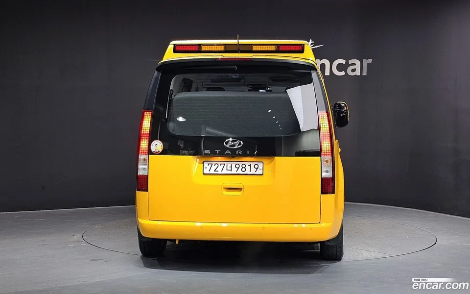 Hyundai Staria L3.5 2022 — thumbnail 4