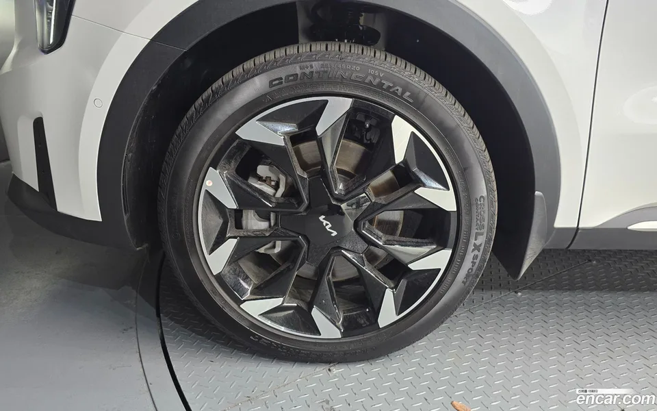 Kia Sorento 2.5T 2WD 2025 — thumbnail 2