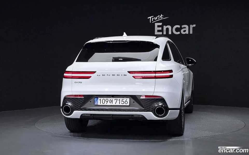 Genesis GV70 2.5T 2WD 2022 — thumbnail 4