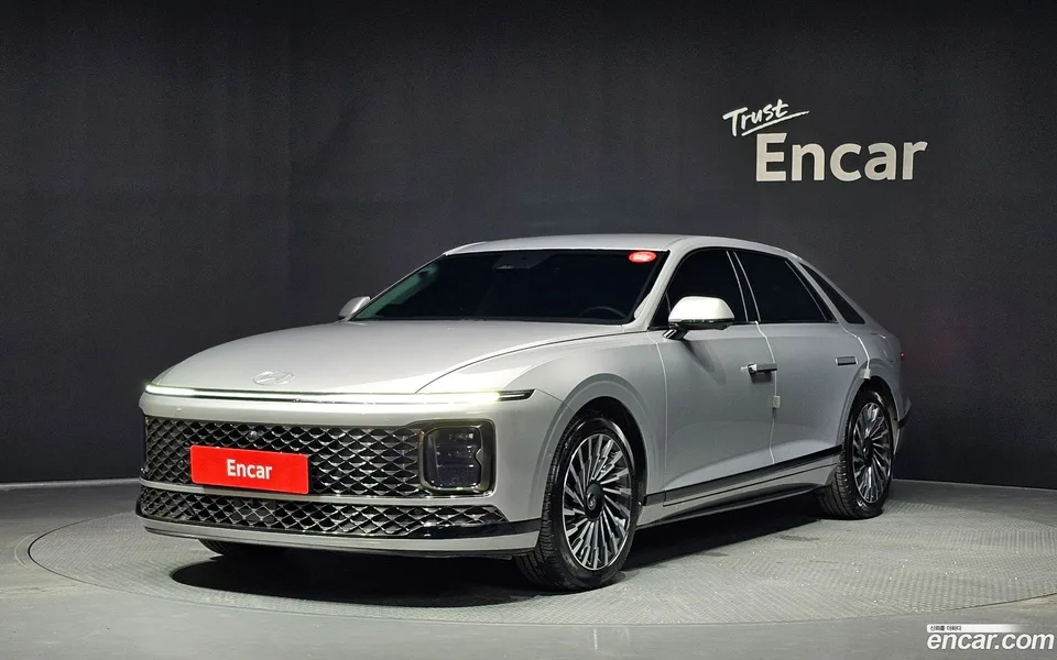 Hyundai Grandeur Hybrid 2023 — photo 1, buy with delivery to Moscow