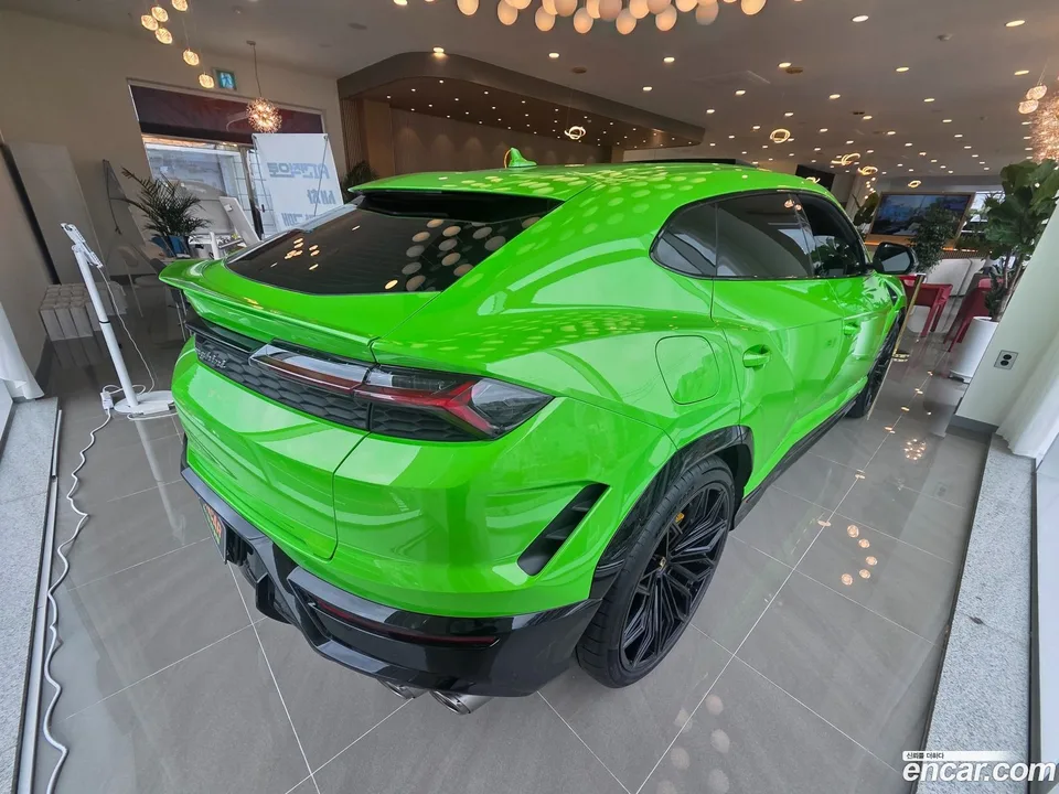Lamborghini Urus 4.0 V8 SE 2026 — миниатюра 2