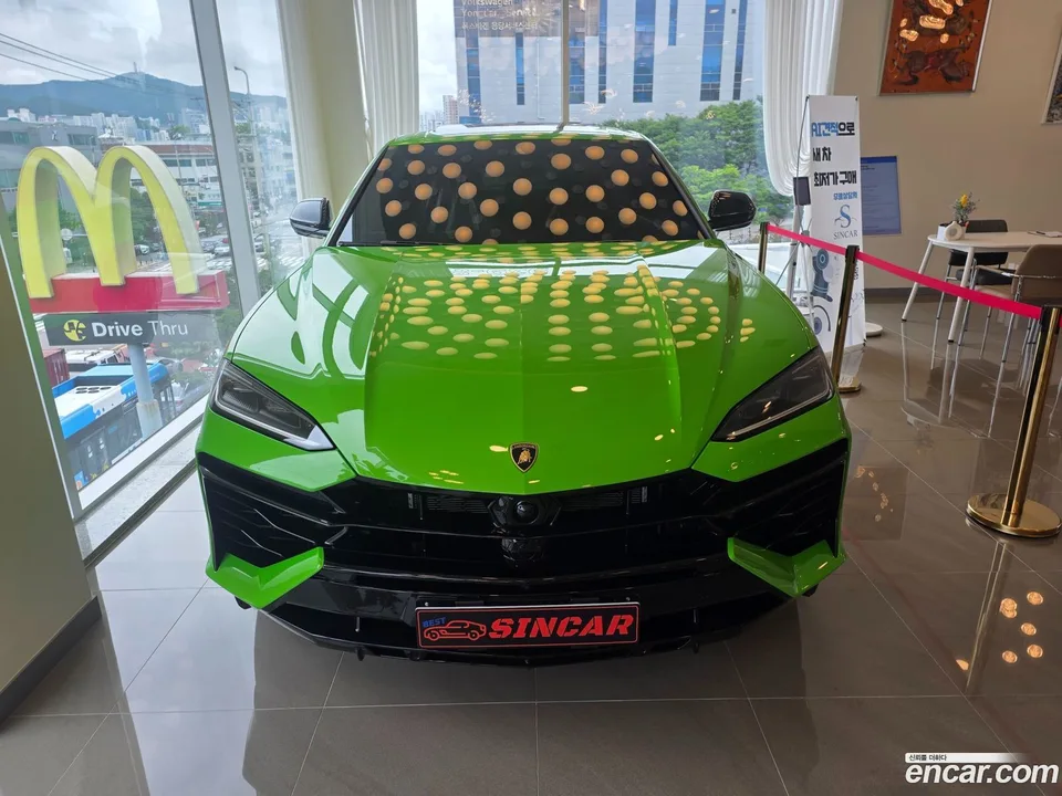 Lamborghini Urus 4.0 V8 SE 2026 — миниатюра 3