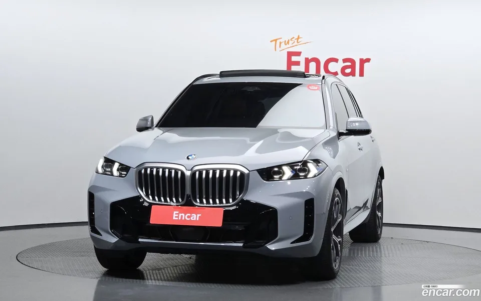 BMW X5 xDrive 40i M 2025 — thumbnail 3