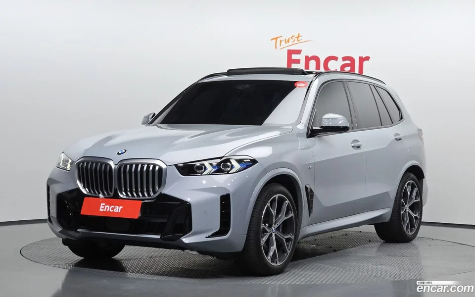 BMW X5 xDrive 40i M 2025 — photo 1, buy with delivery to Moscow