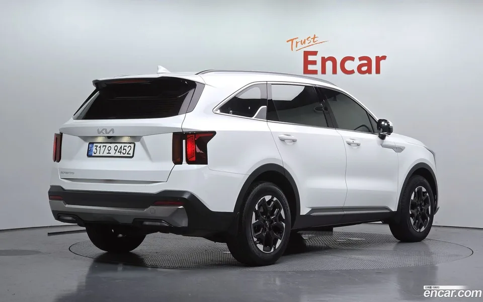 Kia Sorento 2.5T 2WD 2024 — photo 1, buy with delivery to Moscow