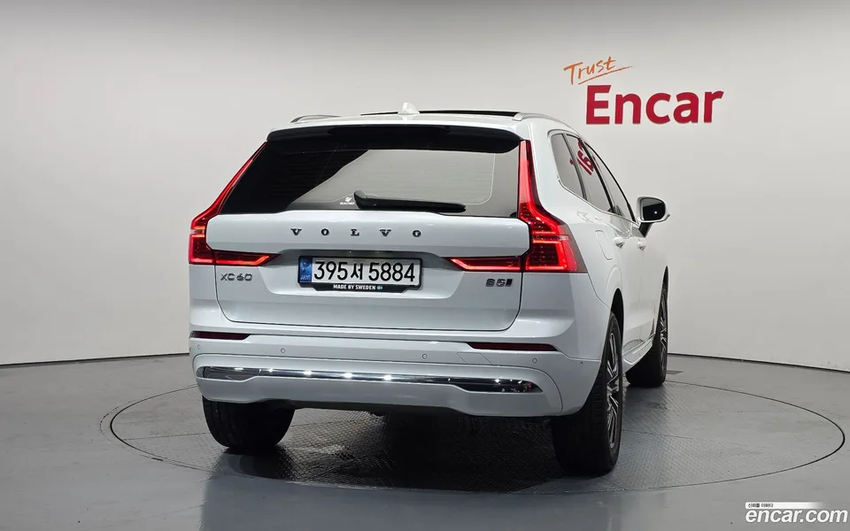 Volvo XC60 B5 2022 — thumbnail 4