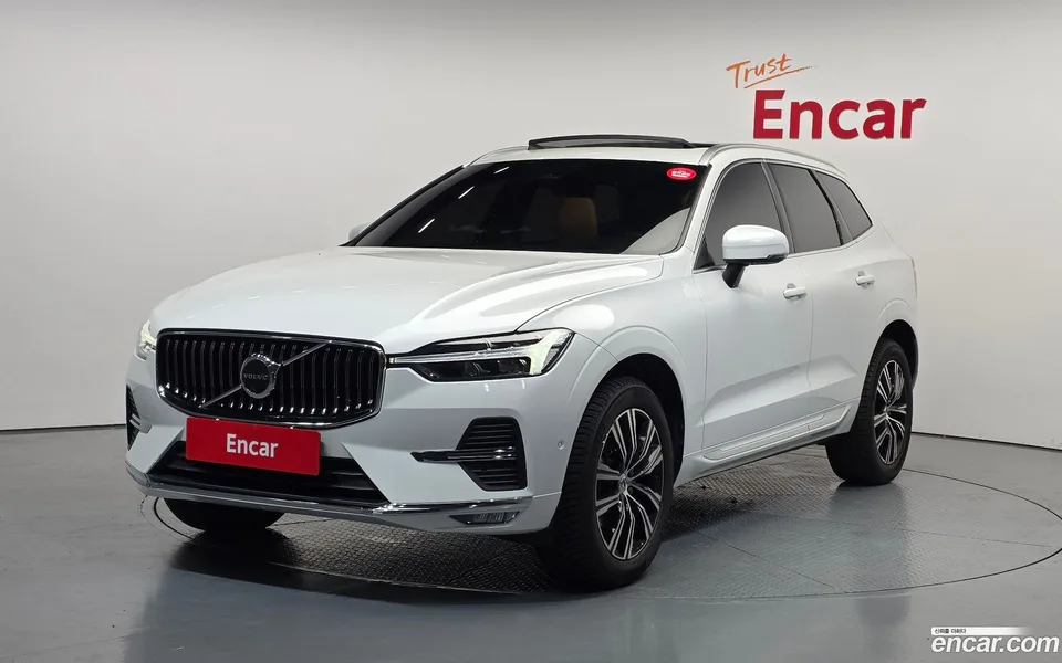Volvo XC60 B5 2022 — photo 1, buy with delivery to Moscow