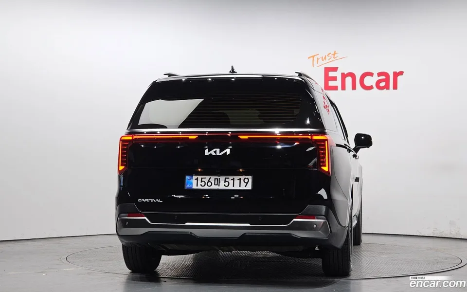 Kia Carnival 7 2025 — thumbnail 4