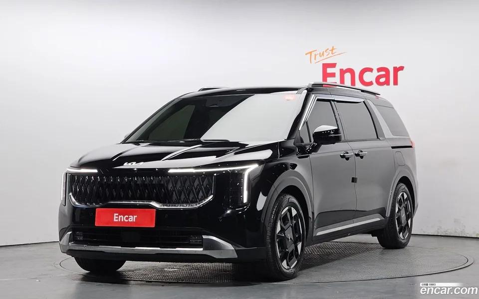 Kia Carnival 7 2025 — photo 1, buy with delivery to Moscow