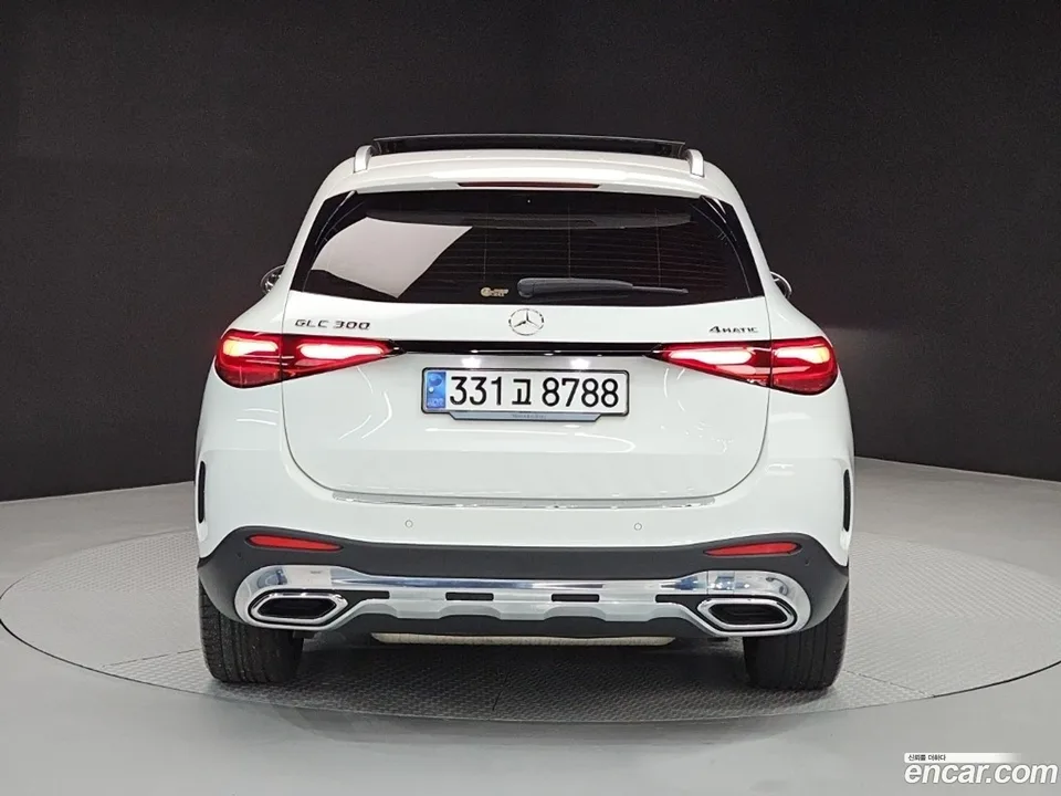 Mercedes-Benz GLC-Class GLC300 4MATIC 2023 — thumbnail 3