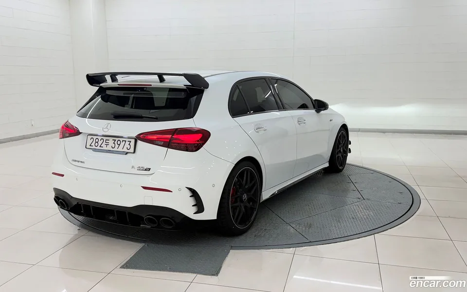 Mercedes-Benz A-Class AMG A45 S 4MATIC+ 2025 — thumbnail 2
