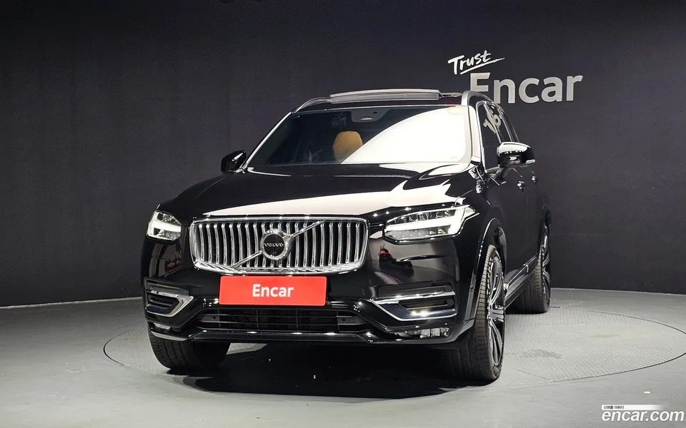 Volvo XC90 B6 2023 — миниатюра 3