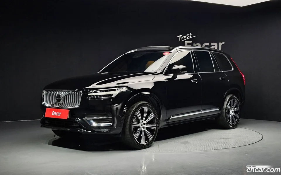 Volvo XC90 B6 2023 — фото 1, купить с доставкой в Москву