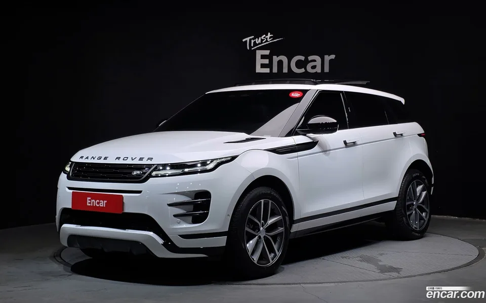 Land Rover Range Rover Evoque P250 SE 2025 — photo 1, buy with delivery to Moscow