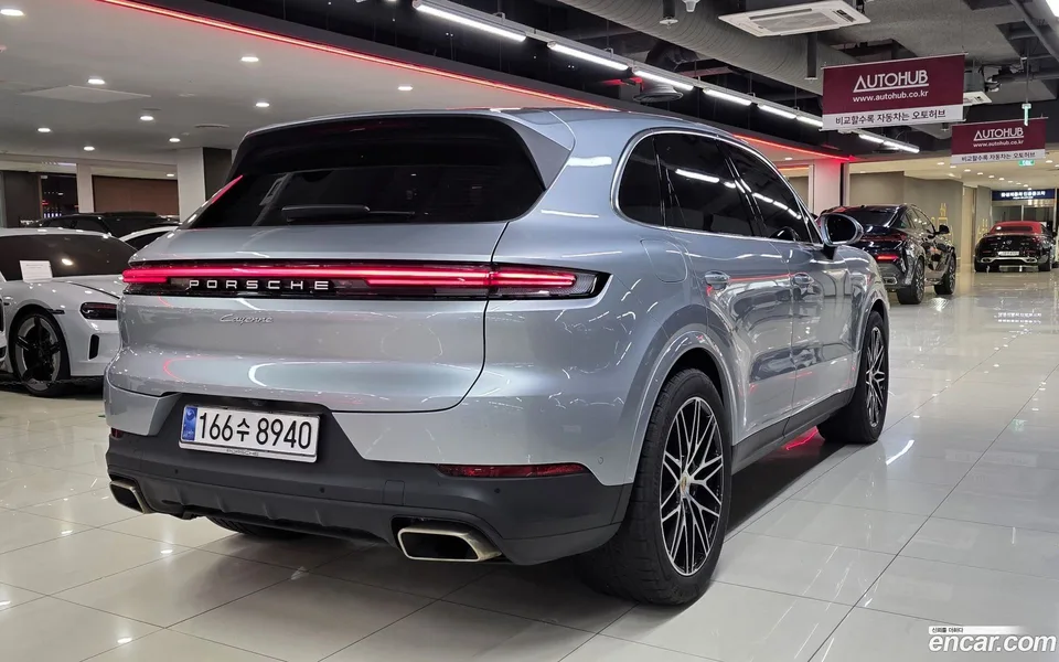 Porsche Cayenne 3.0 2025 — thumbnail 2
