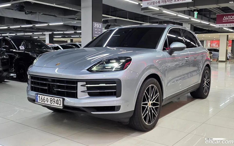 Porsche Cayenne 3.0 2025 — thumbnail 3
