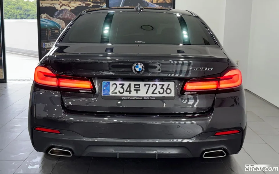 BMW 5 Series 523d M 2023 — thumbnail 4