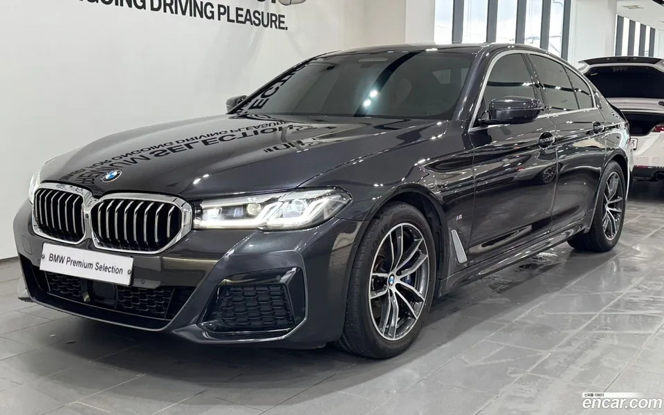 BMW 5 Series 523d M 2023 — photo 1, buy with delivery to Moscow