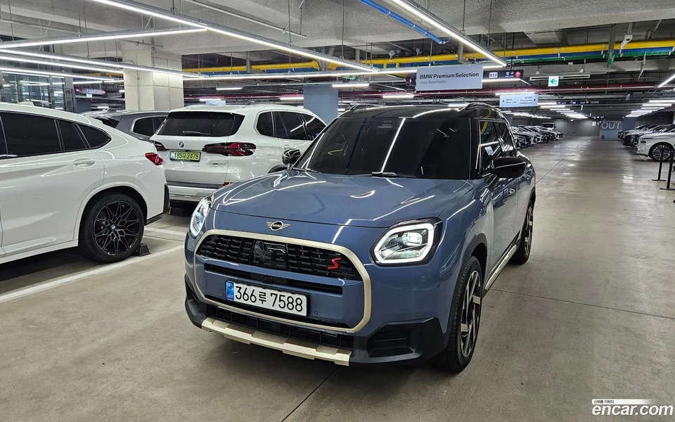 MINI Cooper S Countryman ALL4 2025 — photo 1, buy with delivery to Moscow