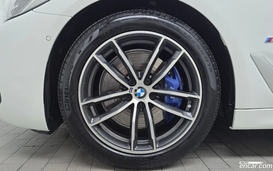 BMW 5 Series 523d xDrive M 2022 — thumbnail 5