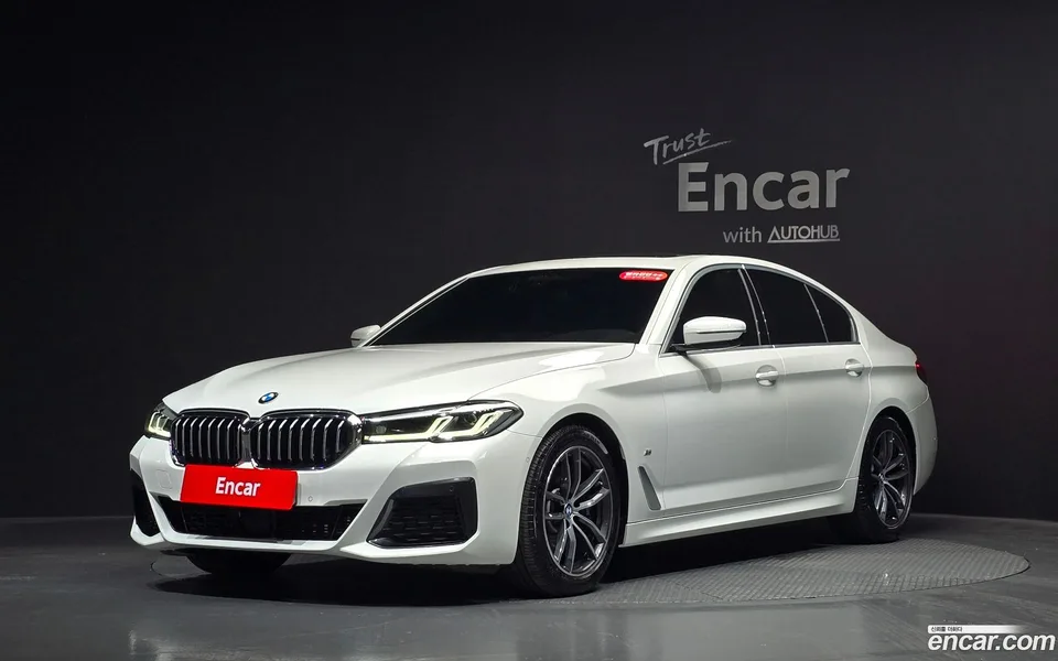 BMW 5 Series 523d xDrive M 2022 — photo 1, buy with delivery to Moscow
