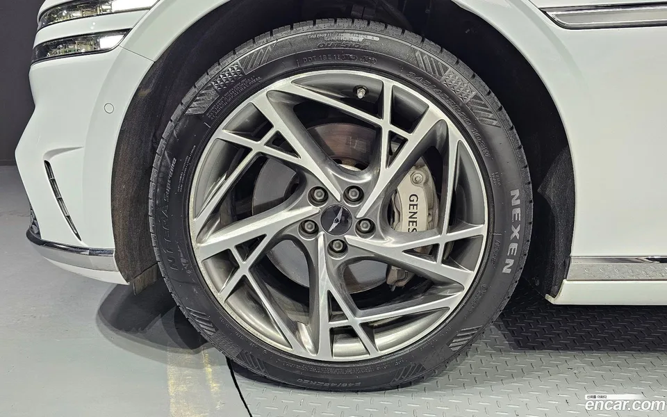 Genesis G90 3.5 AWD 2022 — thumbnail 2