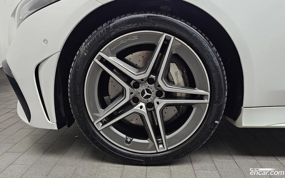 Mercedes-Benz CLS-Class CLS300d 4MATIC 2023 — thumbnail 5