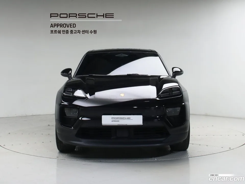 Porsche Macan Electric 4S 2025 — thumbnail 3