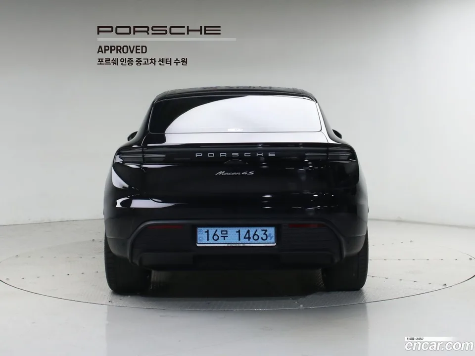 Porsche Macan Electric 4S 2025 — thumbnail 4