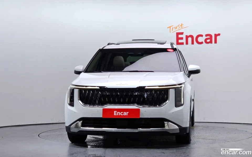 Kia Carnival 9 2024 — thumbnail 3