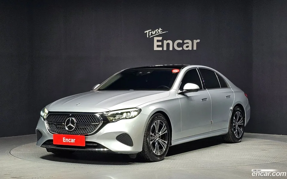 Mercedes-Benz E-Class E200 2024 — photo 1, buy with delivery to Moscow