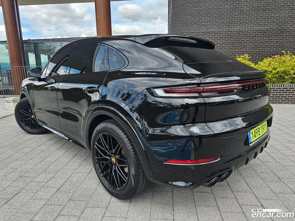 Porsche Cayenne 3.0 2024 — thumbnail 5