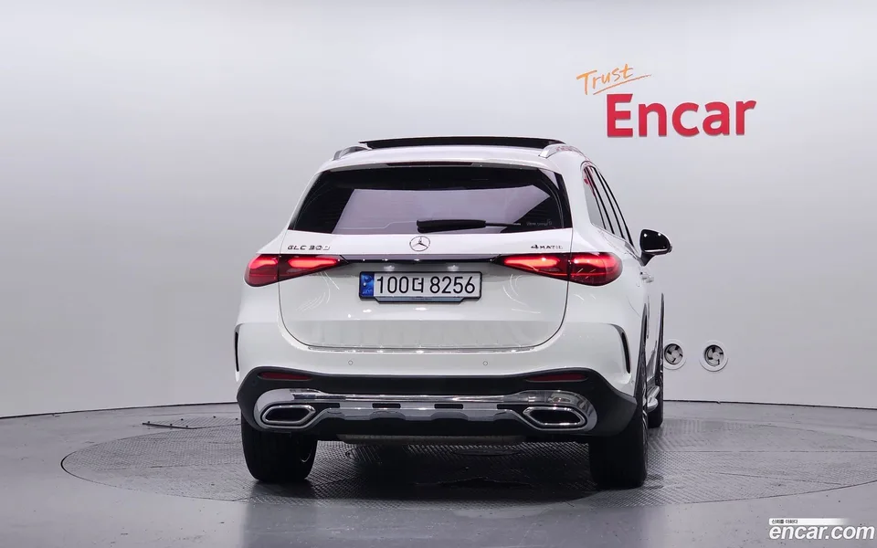 Mercedes-Benz GLC-Class GLC300 4MATIC AMG Line 2024 — thumbnail 4