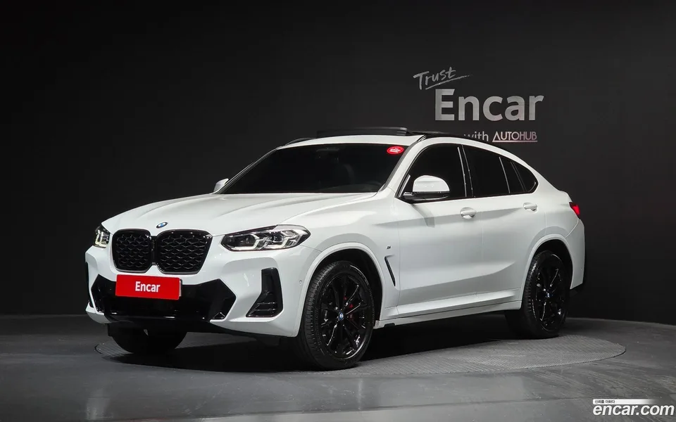 BMW X4 xDrive20i M 2025 — photo 1, buy with delivery to Moscow