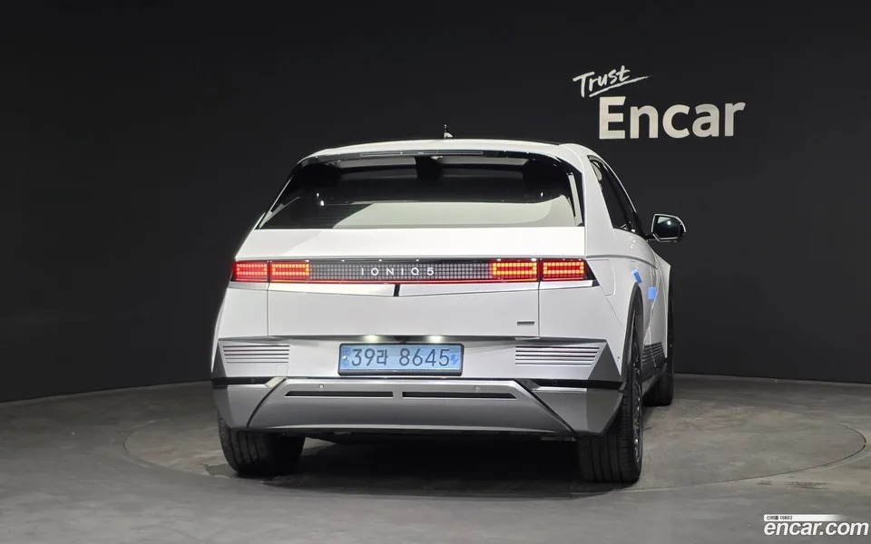 Hyundai Ioniq 5 AWD 2024 — thumbnail 4
