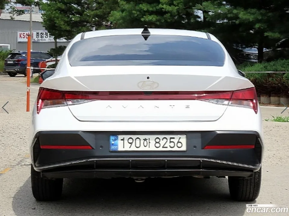 Hyundai Avante CN7 1.6 2023 — thumbnail 4
