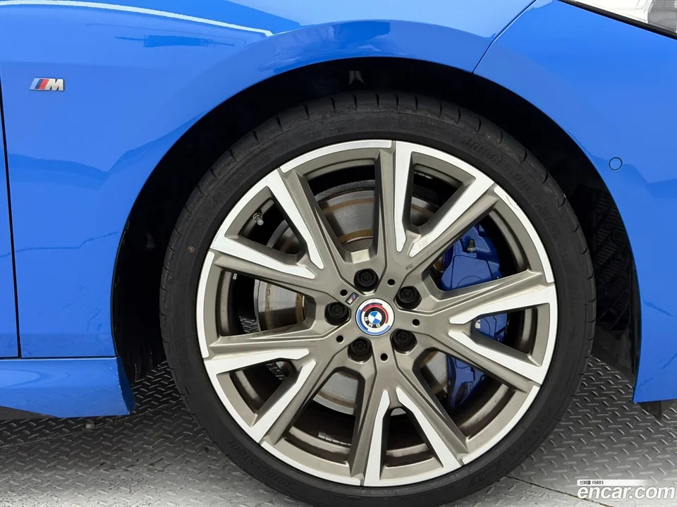 BMW 2 Series Gran Coupe M235i xDrive 2022 — thumbnail 5