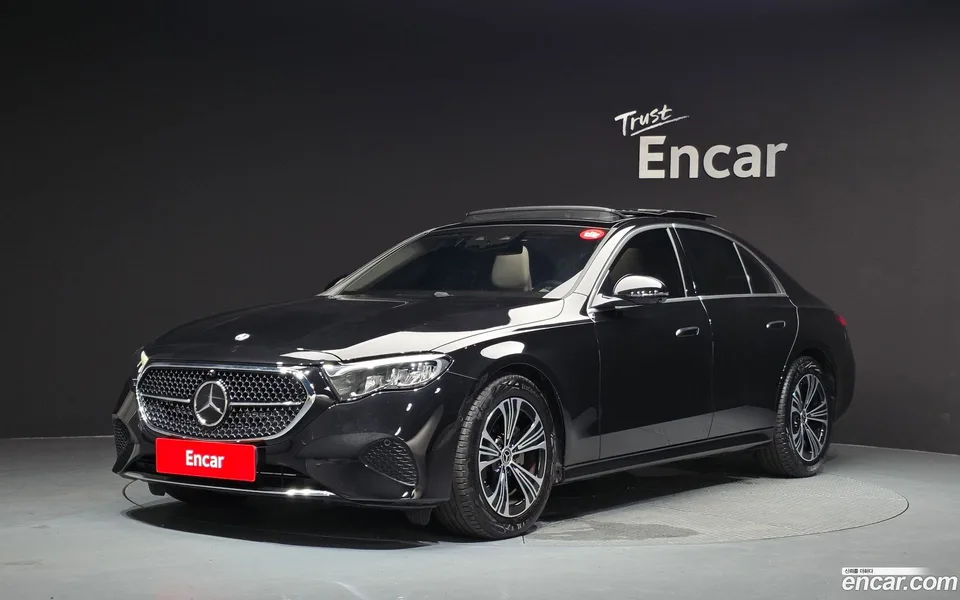 Mercedes-Benz E-Class E200 2025 — photo 1, buy with delivery to Moscow