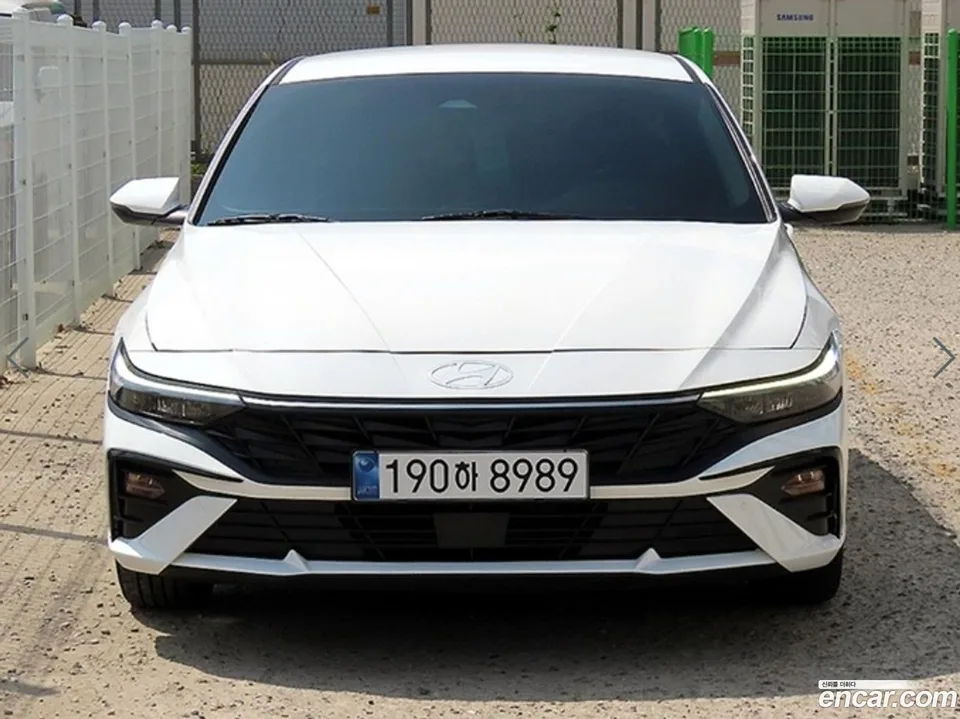 Hyundai Avante CN7 1.6 2023 — photo 1, buy with delivery to Moscow