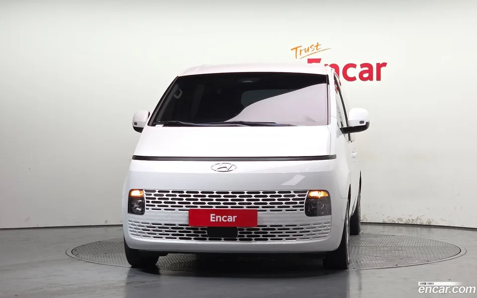 Hyundai Staria 4WD 11 2022 — thumbnail 3