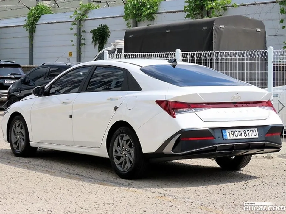 Hyundai Avante CN7 1.6 2023 — thumbnail 3