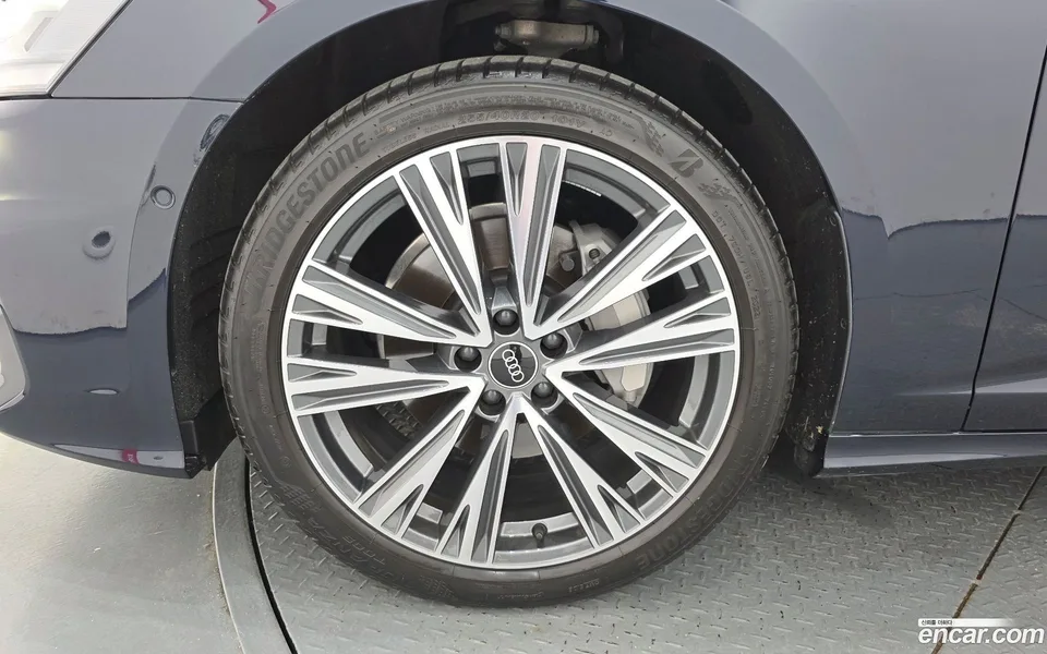 Audi A6 45 TFSI 2023 — thumbnail 2