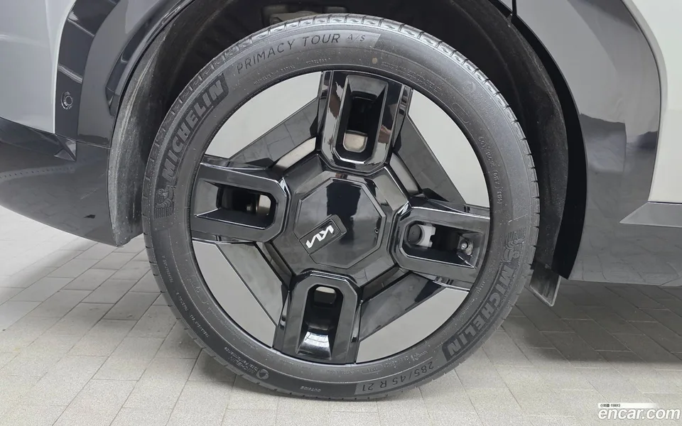 Kia EV9 4WD 2025 — thumbnail 5