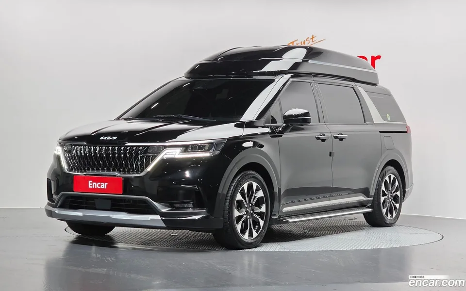 Kia Carnival 7 2023 — фото 1, купить с доставкой в Москву
