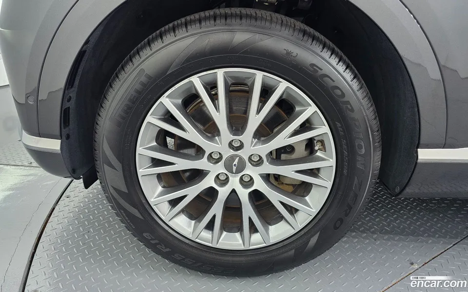 Genesis GV80 2.5T 2WD 2023 — миниатюра 2