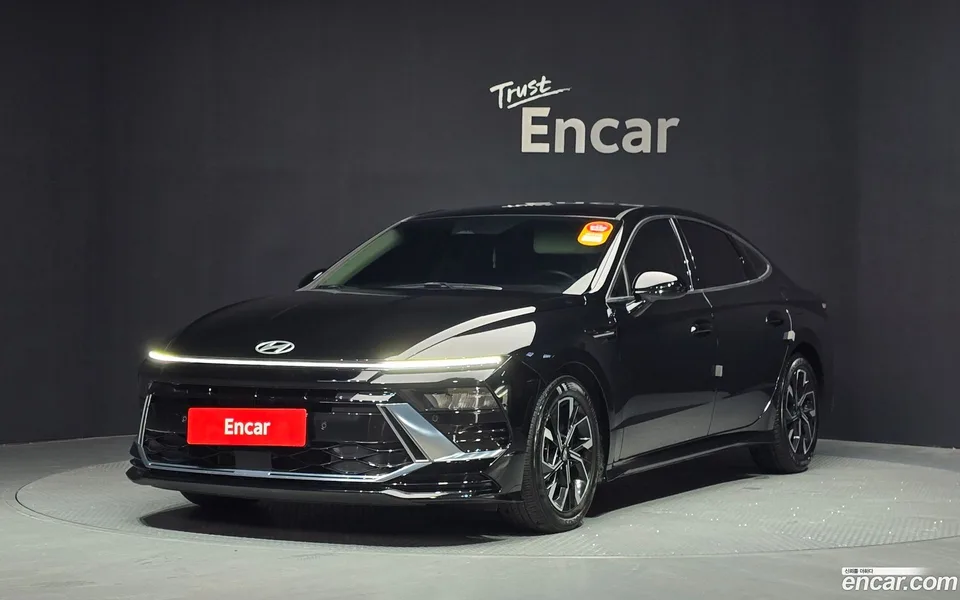 Hyundai Sonata The Edge 2.0 2023 — photo 1, buy with delivery to Moscow