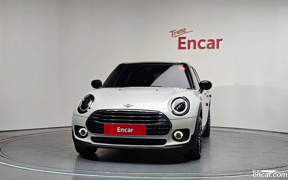 MINI Cooper Clubman 2023 — thumbnail 3