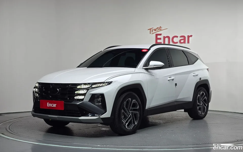 Hyundai Tucson NX4 1.6 2WD 2024 — photo 1, buy with delivery to Moscow
