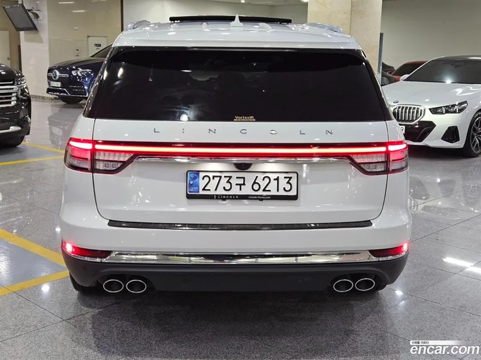 Lincoln Aviator 3.0 AWD 2023 — thumbnail 3